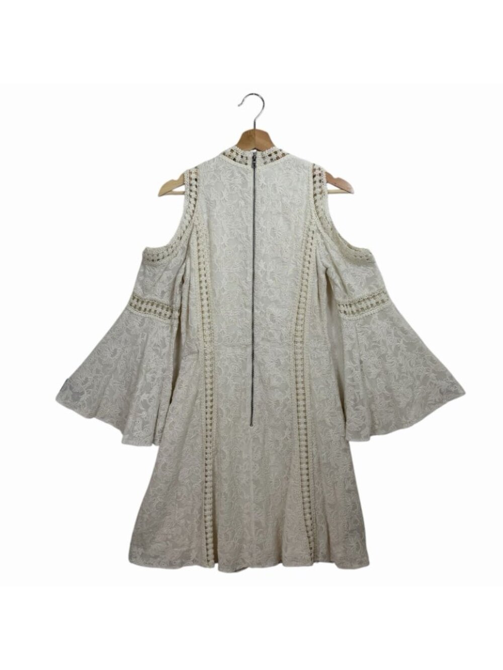 Alice + Olivia Enya Dress Size 6 Cream Ivory Macrame Embroidered Lace Cut Out - Picture 5 of 12